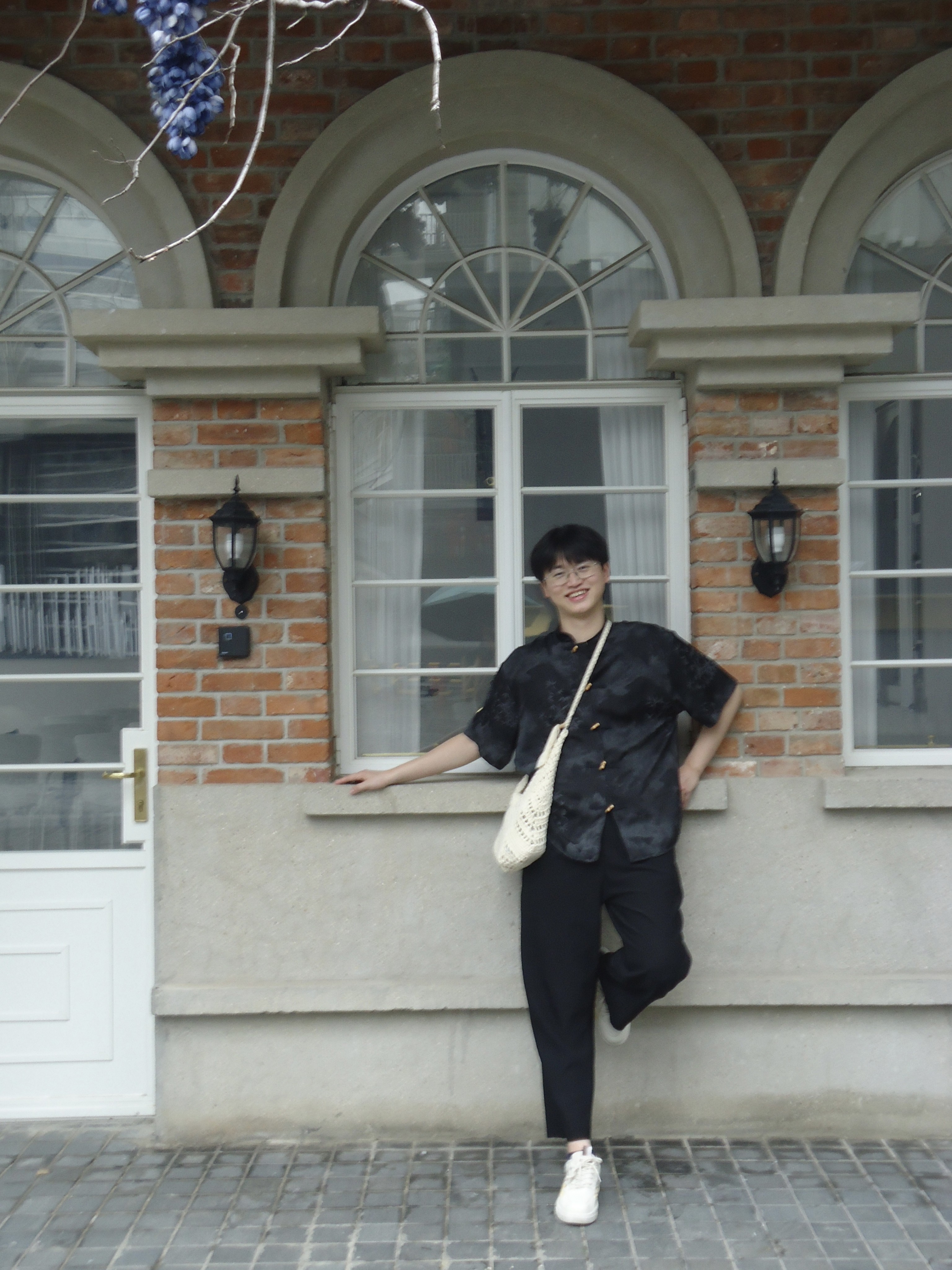 Adon_2025-05-12 16.13.08_picture-0_01.png